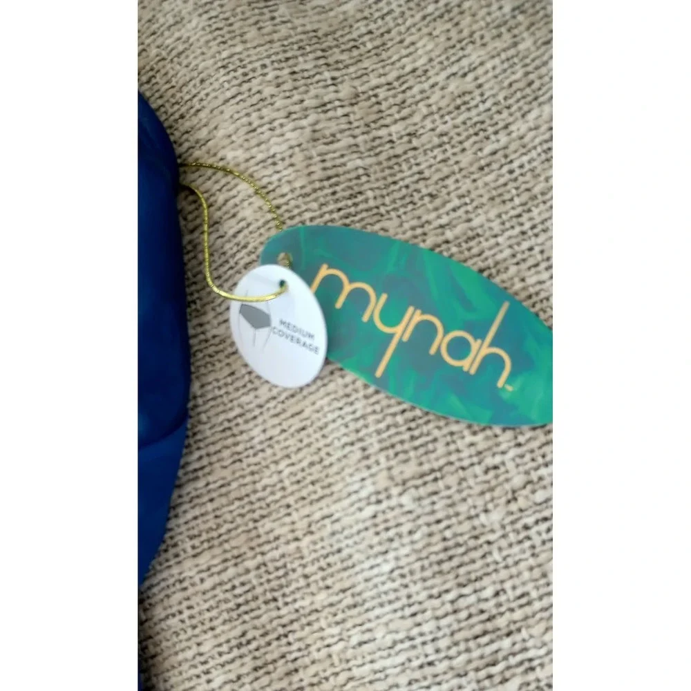 Mynah brand new